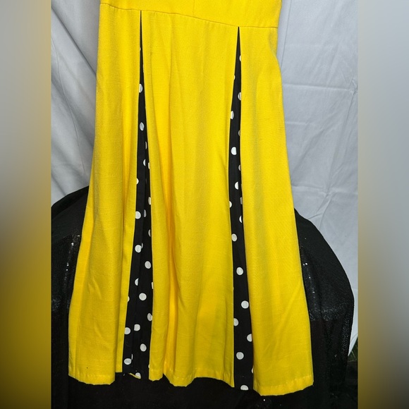Yellow Vintage Style Swing Dress - Picture 4 of 4